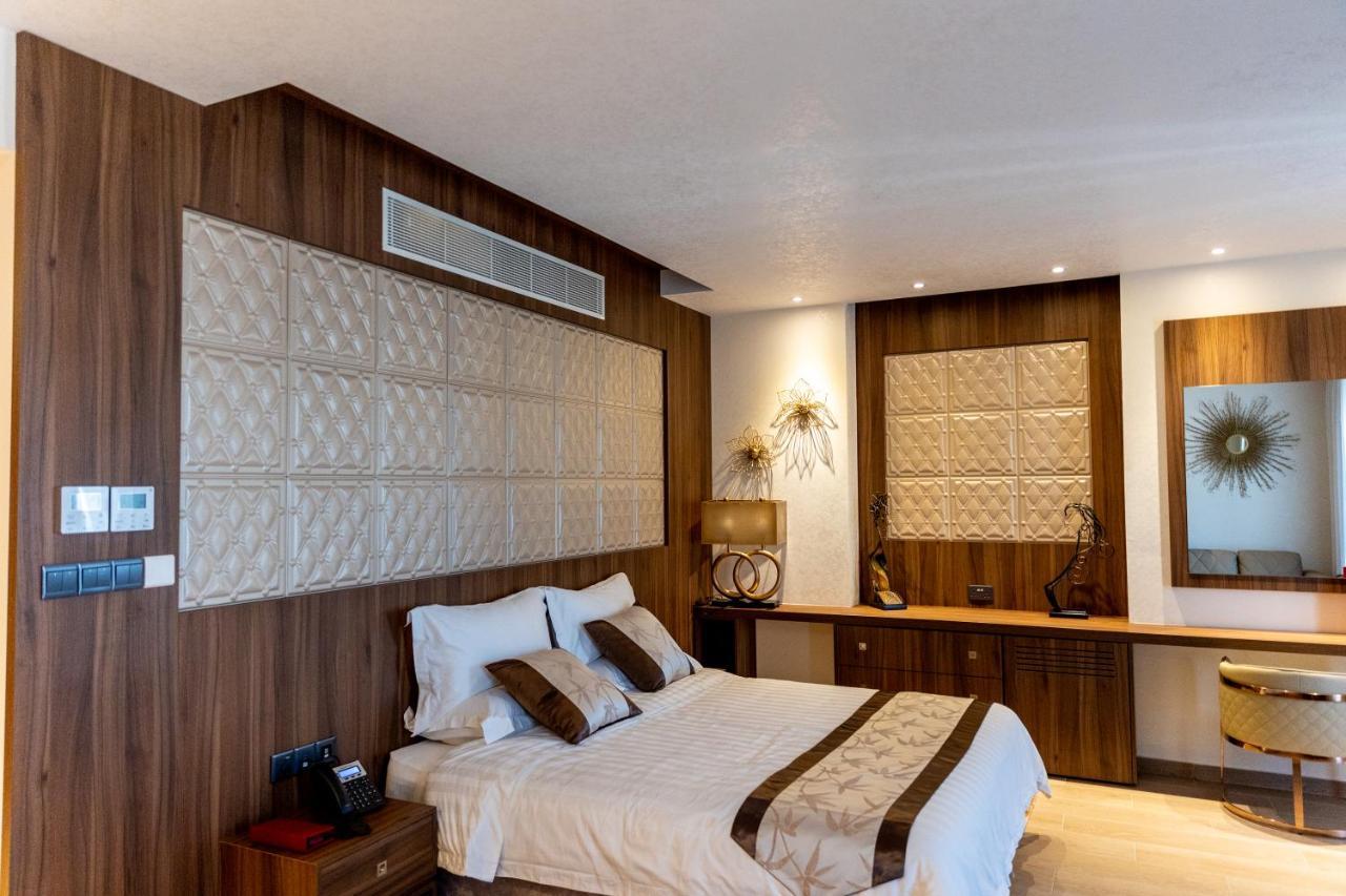 Leonardo Boutique Hotel Larnaca Exteriör bild