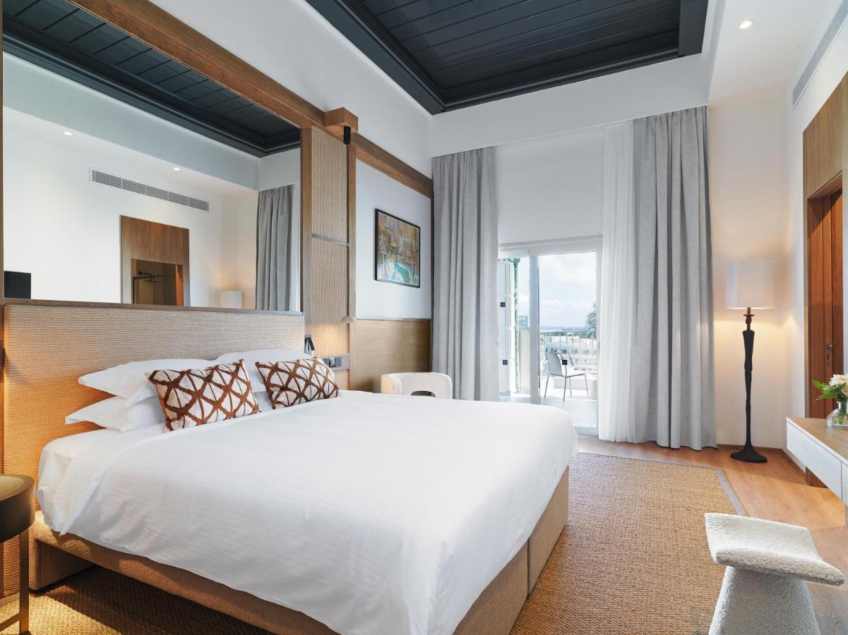 Leonardo Boutique Hotel Larnaca Exteriör bild
