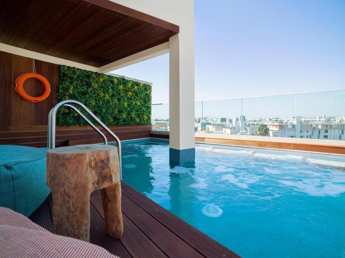 Leonardo Boutique Hotel Larnaca Exteriör bild